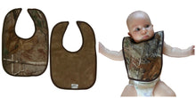 Load image into Gallery viewer, Realtree AP Camo Baby Bib 2PC Set OSFM babies 3M-2T - Camo Chique &amp; Spa Boutique
