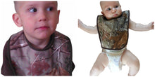 Load image into Gallery viewer, Realtree AP Camo Baby Bib 2PC Set OSFM babies 3M-2T - Camo Chique &amp; Spa Boutique
