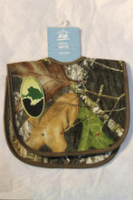 Load image into Gallery viewer, mossy oak realtree muddy girl camo baby bib bibs blanket camo camouflage newborn gift item
